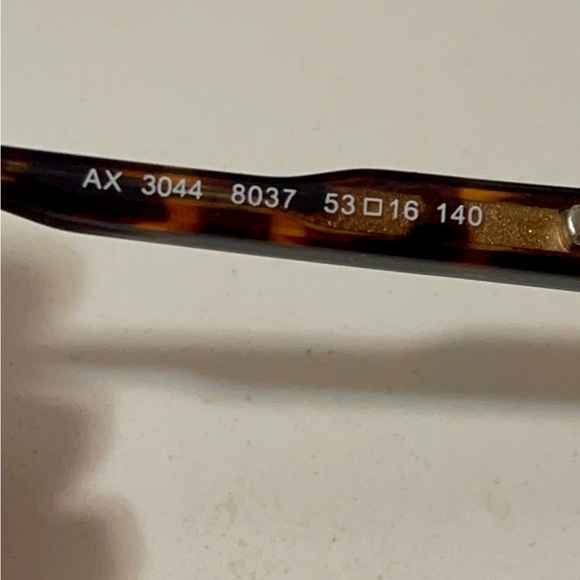 Armani exchange eyeglasses new condition. You can change the lenses - Picture 5 of 12